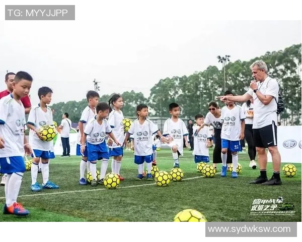 从绿茵战术到球星传奇全面解读当代足球魅力新趋势发展动态深度观察