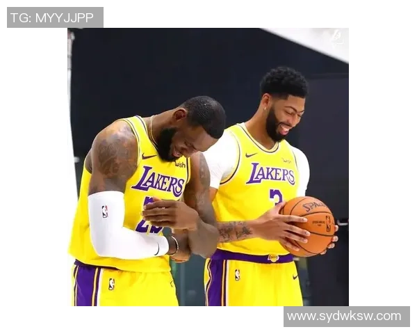 安东尼戴维斯统治内线带领湖人重塑冠军荣耀新篇章