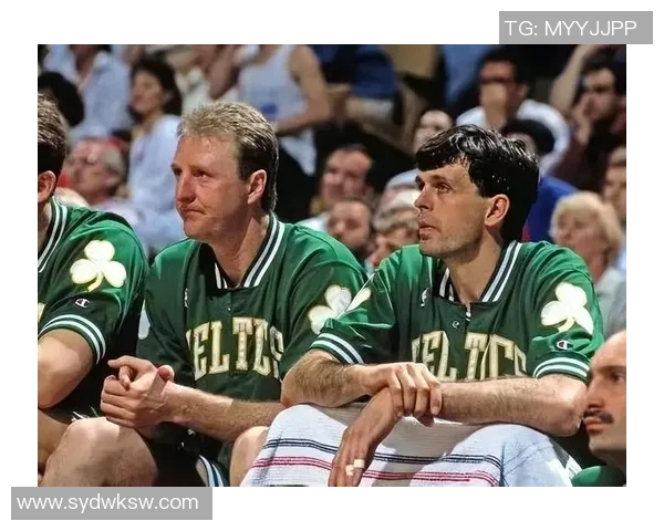 拉里伯德传奇生涯重温从印第安纳少年到凯尔特人不朽传奇