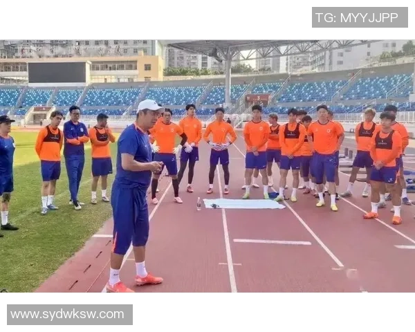 李金羽:从足球场上的锋线尖刀到退役后的多元发展之路