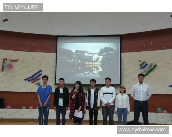 激烈角逐展现青春风采凝聚团队力量共谱精彩比赛篇章