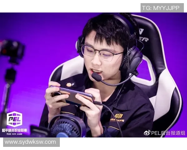 篮球场上的王者之路：从青涩少年到职业巨星的成长故事