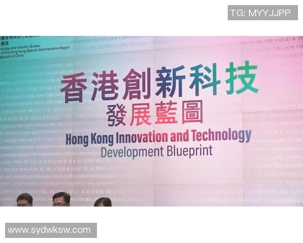 足球点燃全球激情引领体育文化深度融合持续创新发展趋势展望蓝图